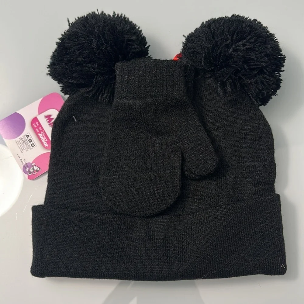 NWT Minnie Mouse Winter Set
